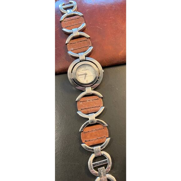 Women's Fossil F2 Watch, Silver Tone and Leather Band, ES-1976 - Picture 1 of 4